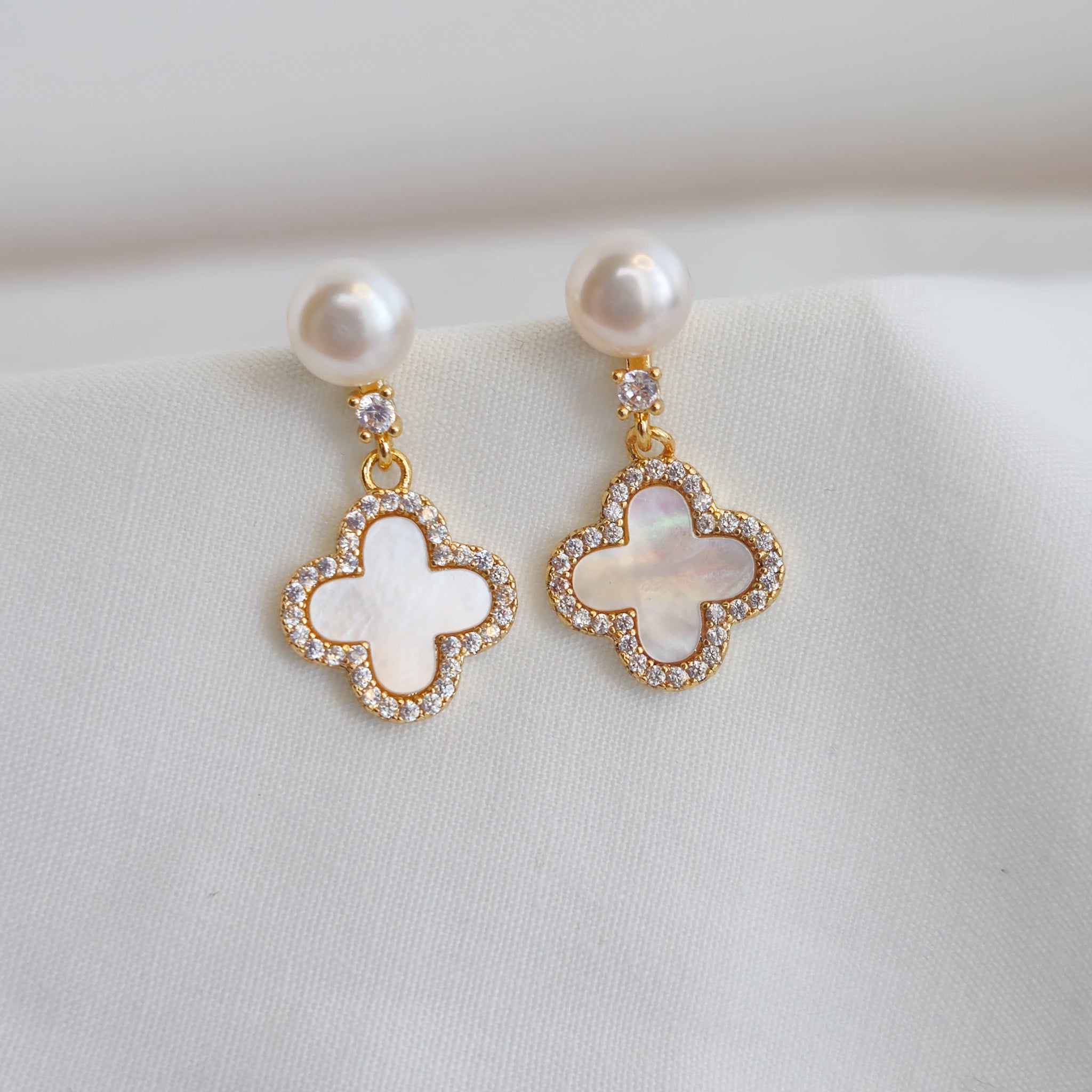 Clover pearl earrings -18k PVD-plated