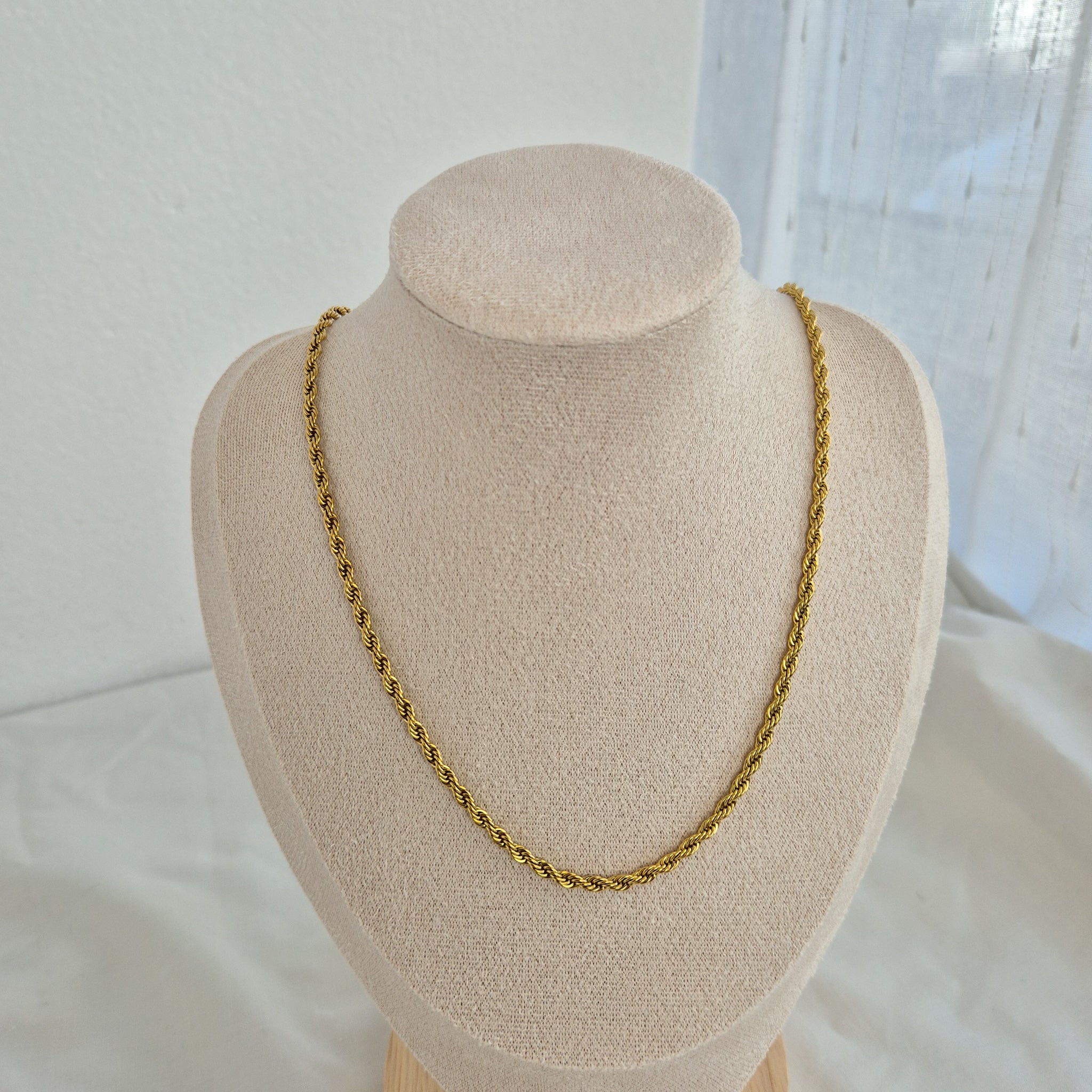 Rope chain necklace -waterproof, 18k PVD-plated, tarnish free