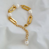Pearl bracelet- waterproof, 18k PVD plated