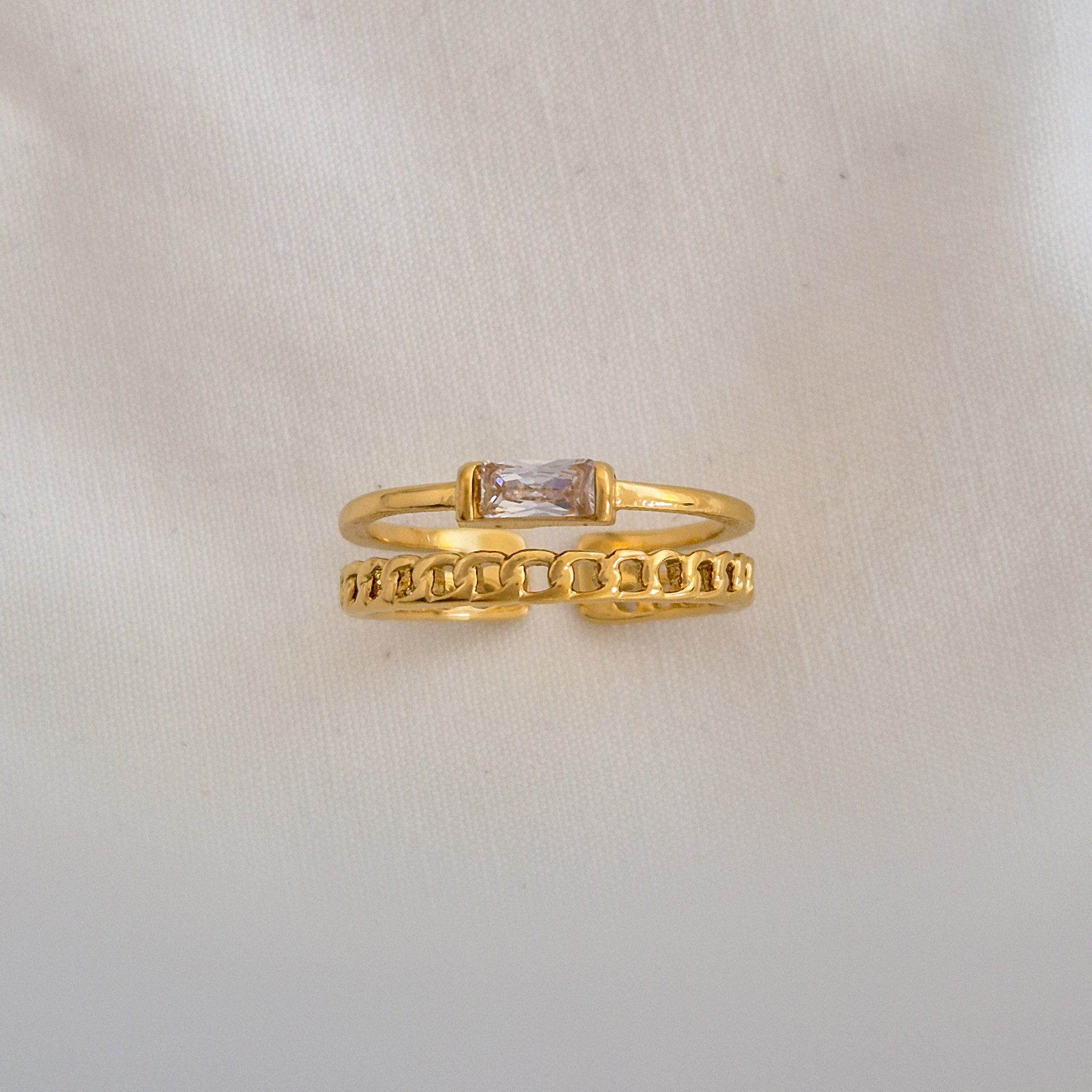 Zircon Chain Ring