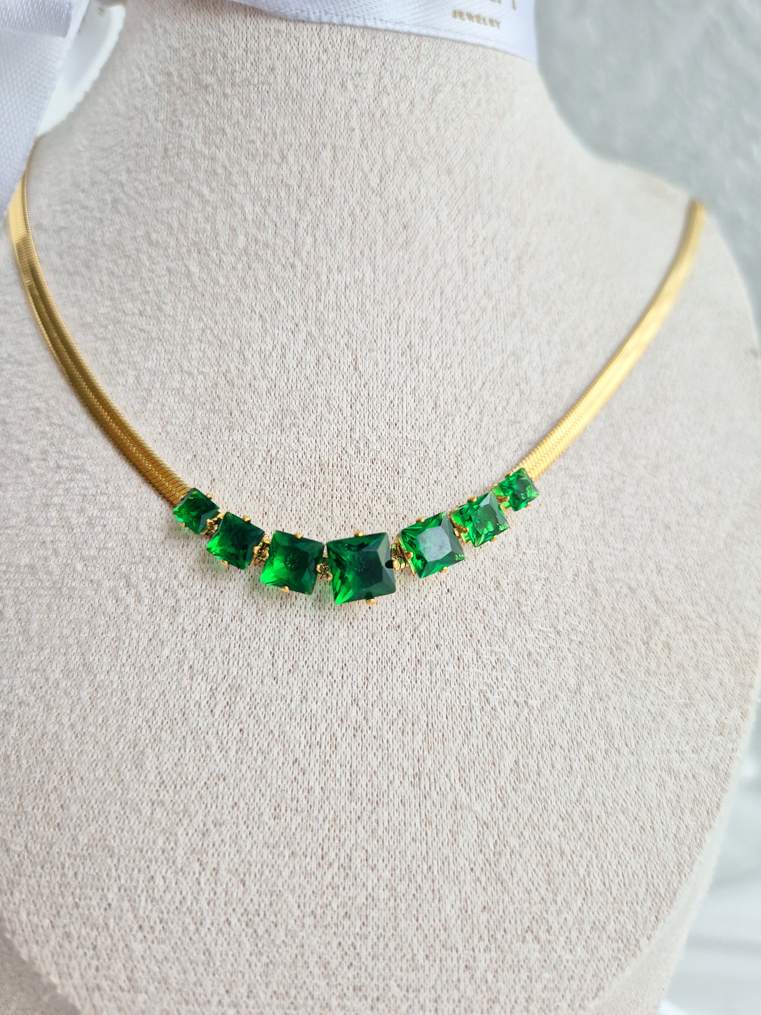 Emerald Gold Kette