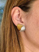 Two-Tone Wave Ohrringe