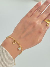 White Clover Armbänder