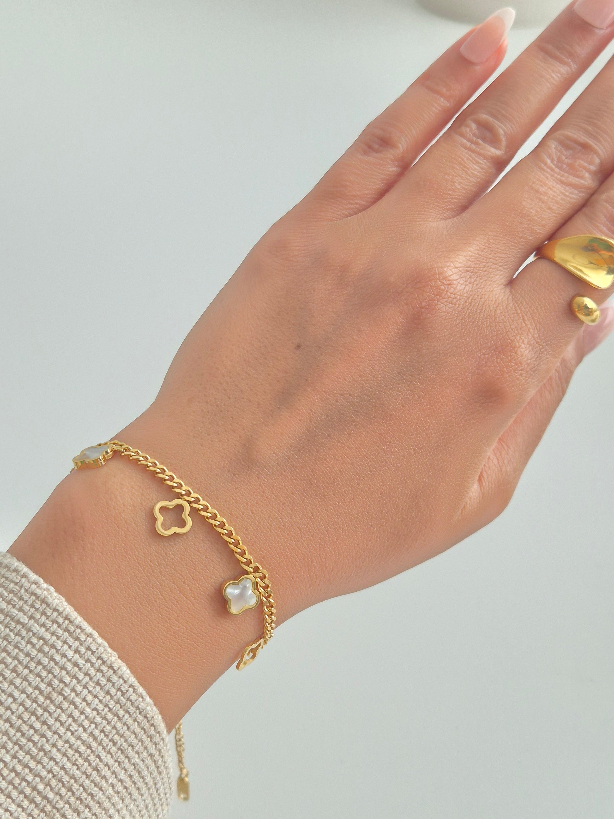 White Clover Armbänder